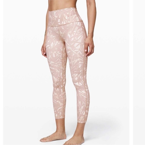 Lululemon pants pink/beige 7/8 - Picture 2 of 3